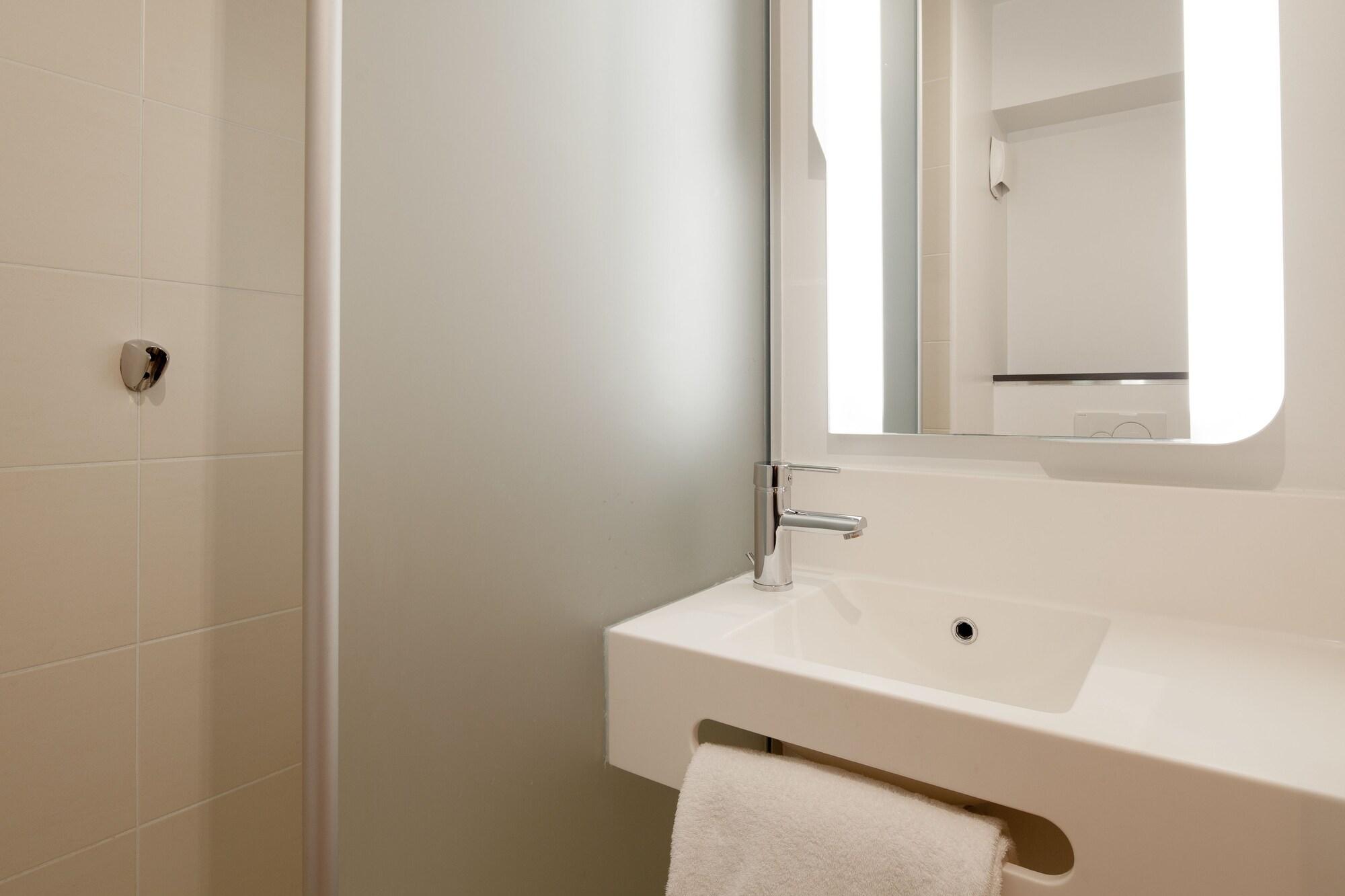 B&B Hotel Cergy Saint Christophe Εξωτερικό φωτογραφία